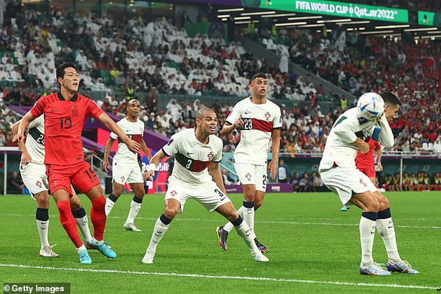 Ronaldo được ca ngợi là 'người hùng Hàn Quốc' sau sai lầm để đối thủ ghi bàn - Ảnh 3.
