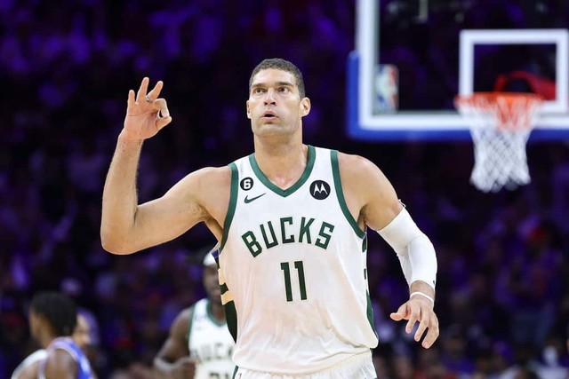 Brook Lopez trên con đường đến danh hiệu &quot;Cầu thủ phòng ngự của năm&quot; - Ảnh 1.