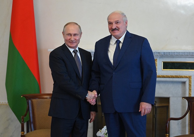 Tổng thống Belarus kêu gọi hợp tác quân sự chặt chẽ hơn với Nga - Ảnh 1.