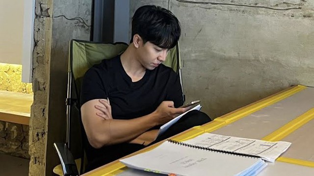 Nói là làm, Lee Seung Gi chính thức kiện CEO của Hook Entertainment