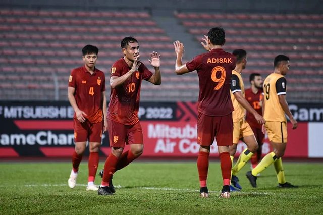 CĐV Thái Lan phải đợi đến lượt 2 bảng A AFF Cup 2022 diễn ra mới chính thức được xem trực tiếp giải đấu này. Ảnh: FAT