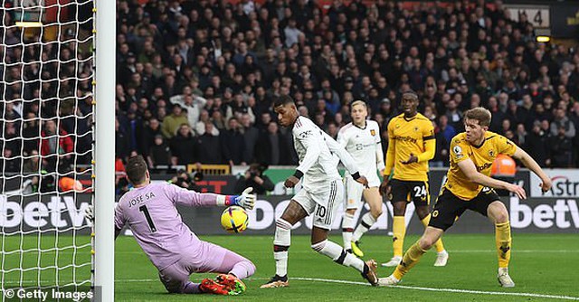 Rashford ghi bàn duy nhất giúp MU đánh bại Wolves