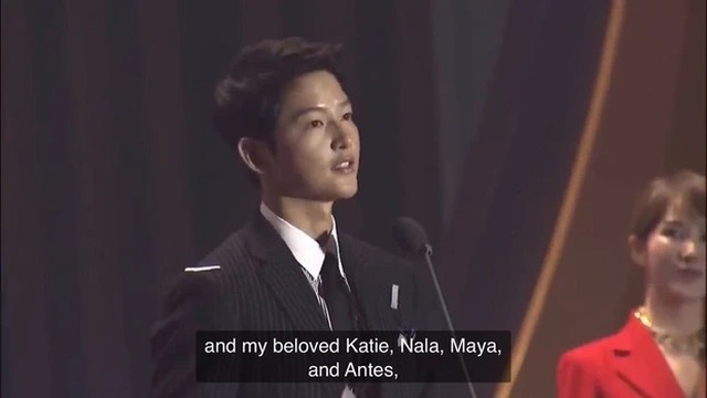 Lee Jong Suk công khai cảm ơn bạn gái giấu tên trên sân khấu nhận giải MBC, Yoona và Kwon Nara bị réo gọi - Ảnh 4.