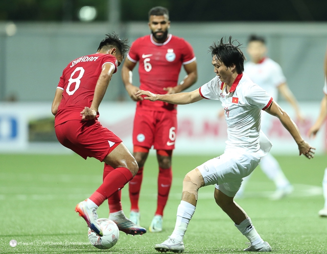 Tin nóng AFF Cup ngày 31/12: Tuyển Việt Nam lập thành tích đặc biệt tại vòng bảng AFF Cup - Ảnh 3.