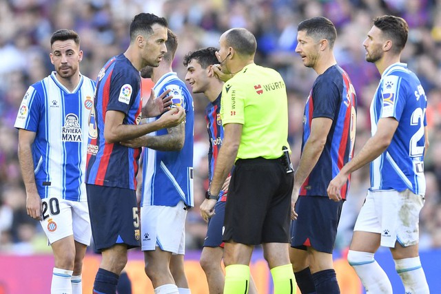 Video bàn thắng trận Barcelona vs Espanyol: Mất điểm sân nhà, Barca vẫn trở lại ngôi đầu - Ảnh 2.