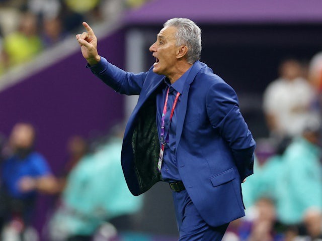 Tite từ chức HLV Brazil sau thất bại trước Croatia ở World Cup - Ảnh 2.