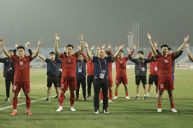 Video AFF Cup ngày 10/1: Đội tuyển Việt Nam lập nhiều kỷ lục ở trận thắng Indonesia  - Ảnh 2.