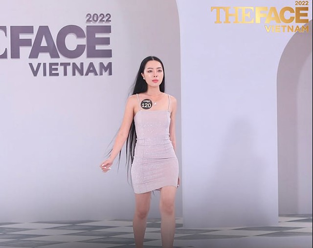 Thí sinh The Face Vietnam 2022 du học nhiều năm quên luôn tiếng Việt, khiến BGK bức xúc - Ảnh 1.