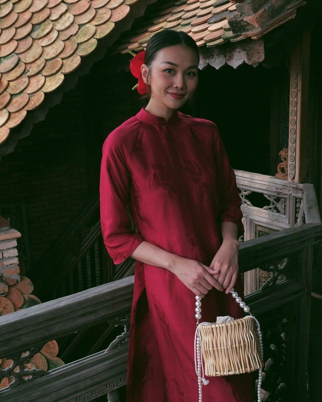 Diện áo dài local brand Việt: Hoa hậu Mai Phương hoá 'gái ngoan' sau loạt ồn ào, bạn gái Đoàn Văn Hậu kiều diễm tựa 'nàng thơ' - Ảnh 15.