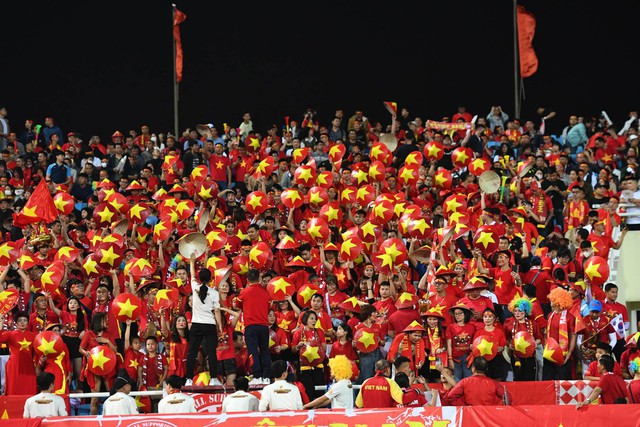 Màn chào cờ đầy xúc động của HLV Park Hang-seo trong trận đấu cuối cùng trên sân Mỹ Đình - Ảnh 7.