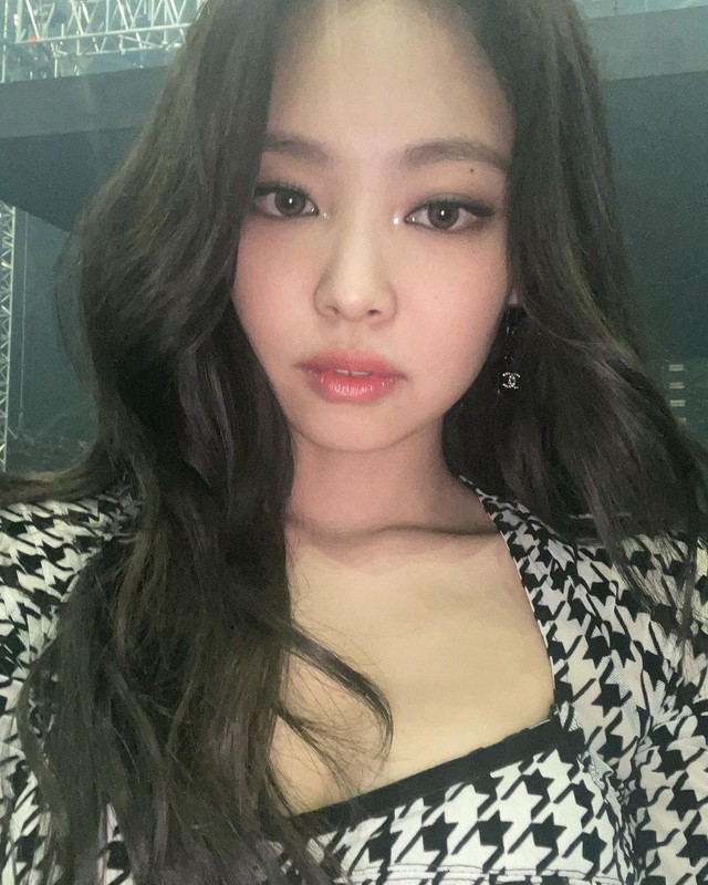 Lý do Jennie Blackpink được chọn là hình mẫu khi 'dao kéo' - Ảnh 2.