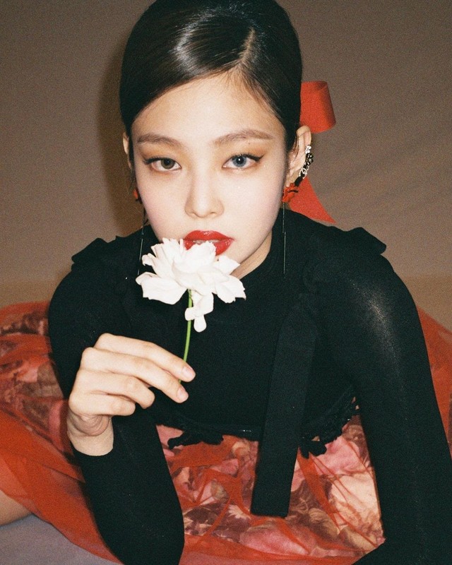 Lý do Jennie Blackpink được chọn là hình mẫu khi 'dao kéo' - Ảnh 5.