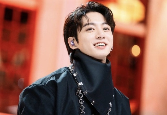 Jungkook BTS đánh bại Justin Bieber để trở thành ca sĩ solo nổi tiếng nhất năm 2022 - Ảnh 3.