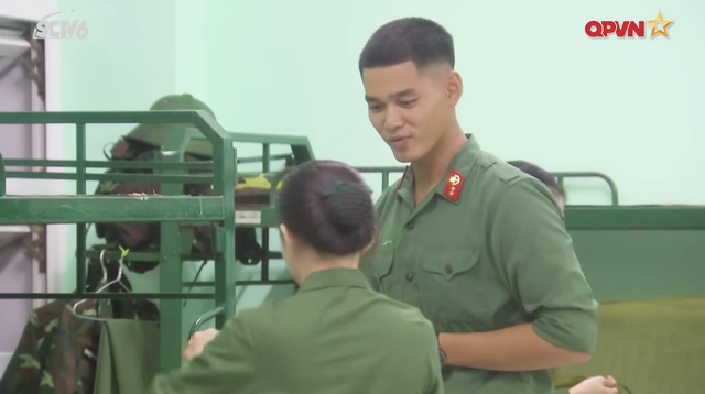 Linh Ngọc Đàm được “đẩy thuyền” với chiến sĩ trẻ ở Sao Nhập Ngũ, bạn trai giàu có ghen ra mặt khi  - Ảnh 3.