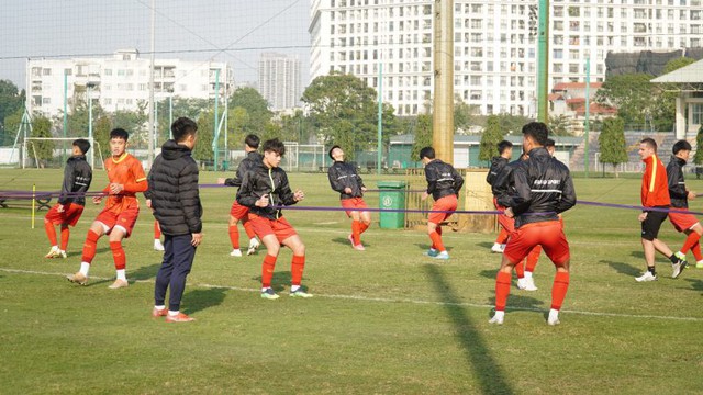 Bóng đá Việt Nam ngày 28/1: Hà Nội chỉ có 2 ngoại binh đá trận Siêu Cúp QG - Ảnh 3.