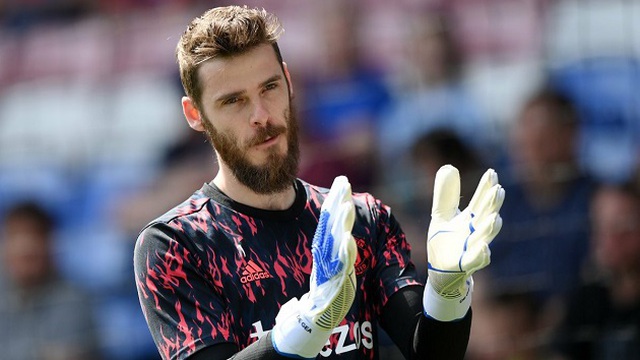 Chuyển nhượng ngày 5/1: De Gea giảm lương để ở lại MU