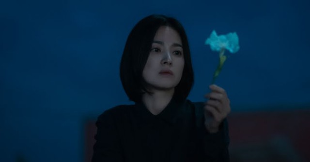 Song Joong Ki và Song Hye Kyo tránh cảnh hôn, ít khoe tình cảm trong phim mới - Ảnh 3.