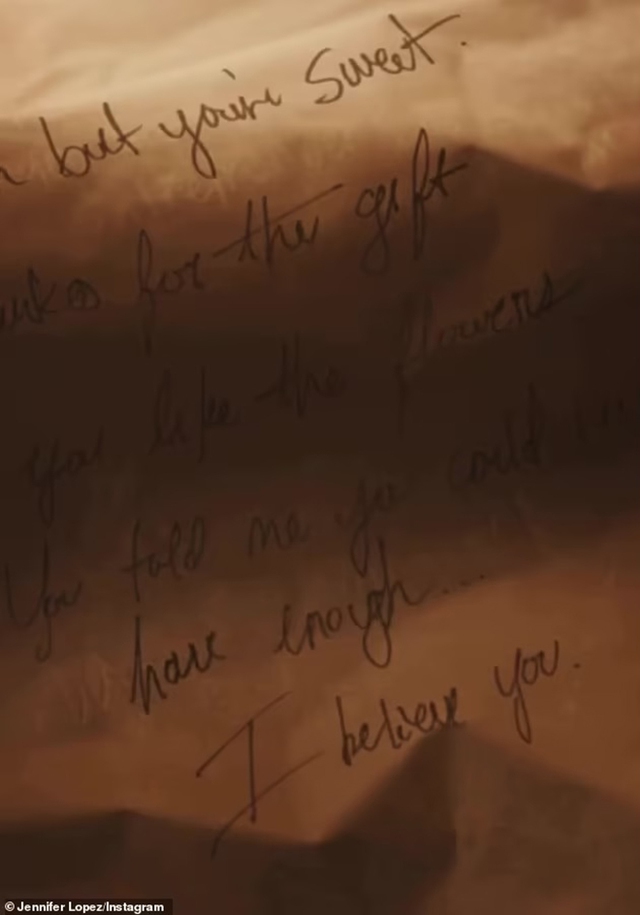 Jennifer Lopez tung album mới, teaser có lá thư tình của Ben Affleck khi họ đính hôn lần đầu tiên - Ảnh 2.