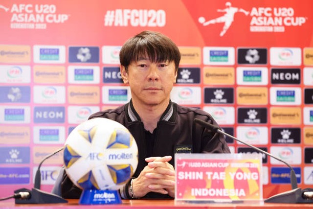HLV Shin Tae Yong quyết đánh bại tuyển Việt Nam ở vòng loại World Cup