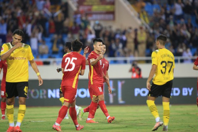 Ngày này năm xưa: Tiến Linh, Tuấn Hải giúp ĐT Việt Nam ngược dòng đánh bại đội bóng của châu Âu - Ảnh 3.