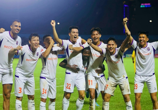 Tin nóng bóng đá Việt 11/12: Tỷ lệ đi tiếp của ĐT Việt Nam tại Asian Cup, Tiến Linh được HLV khen - Ảnh 3.