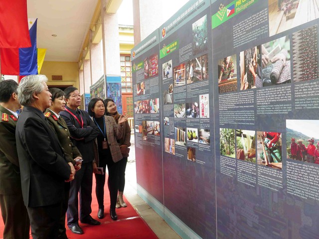 'Thủ công mỹ nghệ ASEAN gắn với bảo vệ môi trường' - Ảnh 1.