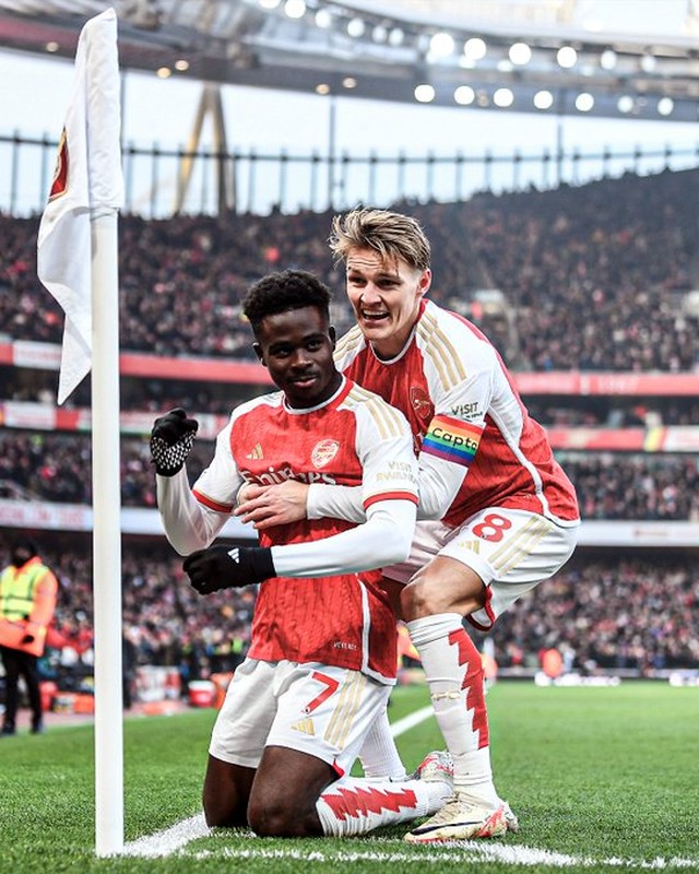 Saka và Odegaard tỏa sáng, Arsenal xây chắc ngôi đầu bảng - Ảnh 5.
