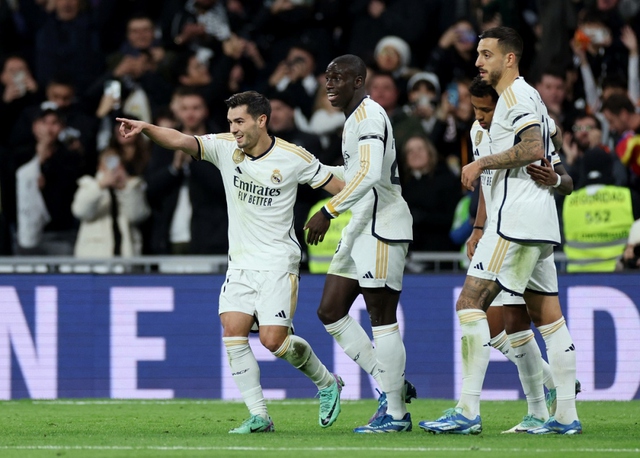Thắng dễ trên sân nhà, Real Madrid chiếm lại đỉnh bảng từ tay 'ngựa ô' La Liga - Ảnh 2.