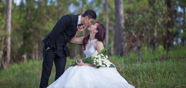 Hồng Đào kết hôn với một doanh nhân kinh doanh đồ điện tử hồi tháng 6/2018