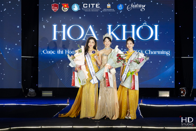 Nhìn lại Đêm Chung kết Cuộc thi Hoa Khôi UEB Frosty Fest 2023: Charming - Ảnh 6.