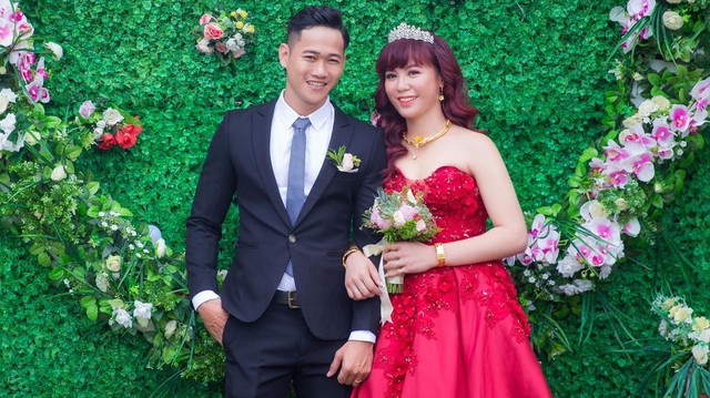 Tuyển thủ bóng chuyền nữ Việt Nam đột ngột nghỉ thi đấu khi đang chơi xuất sắc, kết hôn với doanh nhân bán đồ điện tử