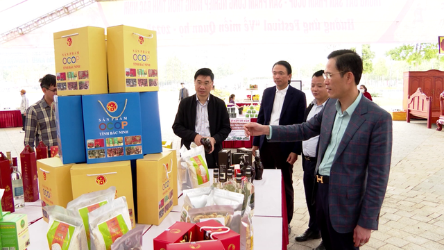 Bắc Ninh: Khai mạc Hội chợ Công Thương và sản phẩm OCOP 2023 - Ảnh 1.