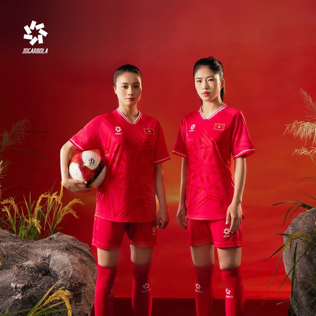 ĐT Việt Nam công bố trang phục: Mùa Xuân thay áo mới - Ảnh 4.