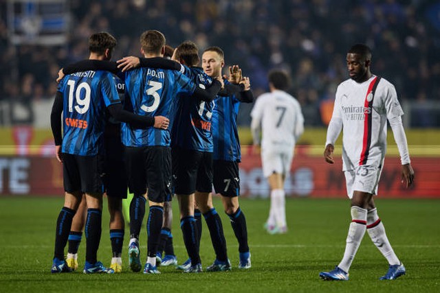 AC Milan thua đau Atalanta 2-3 ở vòng 15 Serie A