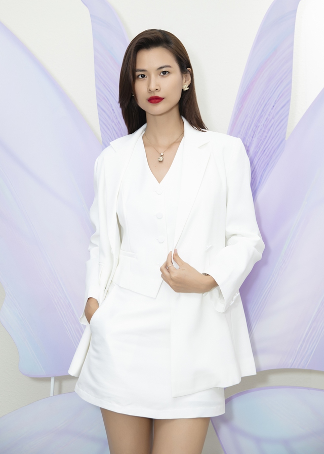 Dàn thí sinh Miss Cosmo Việt Nam 2023 khoe sắc với áo dài - Ảnh 2.