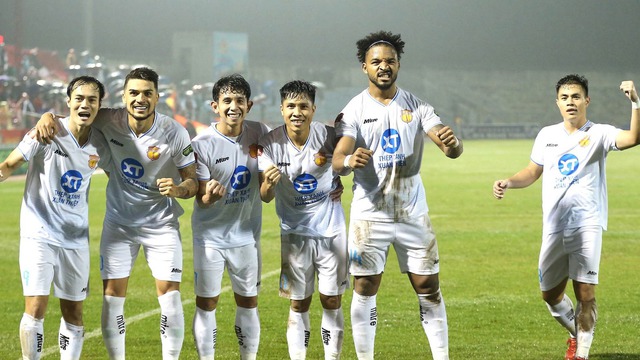 Kết quả bóng đá V-League 2023/24 vòng 5: Nam Định chia điểm với CAHN