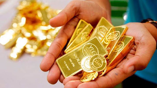 Giá vàng sáng 1/2 giảm 300 nghìn đồng/lượng - Ảnh 1.