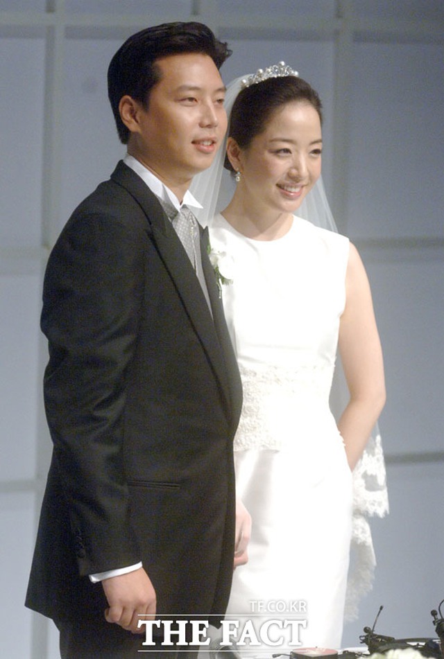 Nàng dâu gia tộc Hyundai lấn át Lee Young Ae: Từ đám cưới ồn ào thị phi đến những gia quy ngặt nghèo sau cánh cổng hào môn - Ảnh 5.