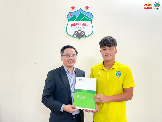 2 vua giải trẻ giúp U20 Việt Nam hạ U20 Saudi Arabia - Ảnh 1.