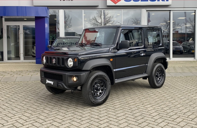 Suzuki Jimny được showroom bán xe cho Hoàng Kim Khánh độ lại hầm hố hơn G 63, bán lại với giá gấp đôi giá gốc - Ảnh 2.