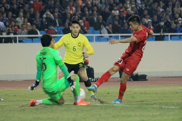 CĐV ASEAN chê tuyển Việt Nam vì bỏ FIFA Days nhưng dè chừng HLV Troussier - Ảnh 1.