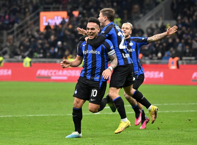 Video bàn thắng Inter 1-0 Milan: Lautaro Martinez gieo sầu cho Milan - Ảnh 4.