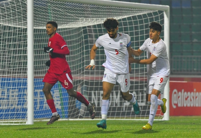 Phung phí nhiều cơ hội, U20 Iran vẫn có 3 điểm trước U20 Qatar - Ảnh 1.