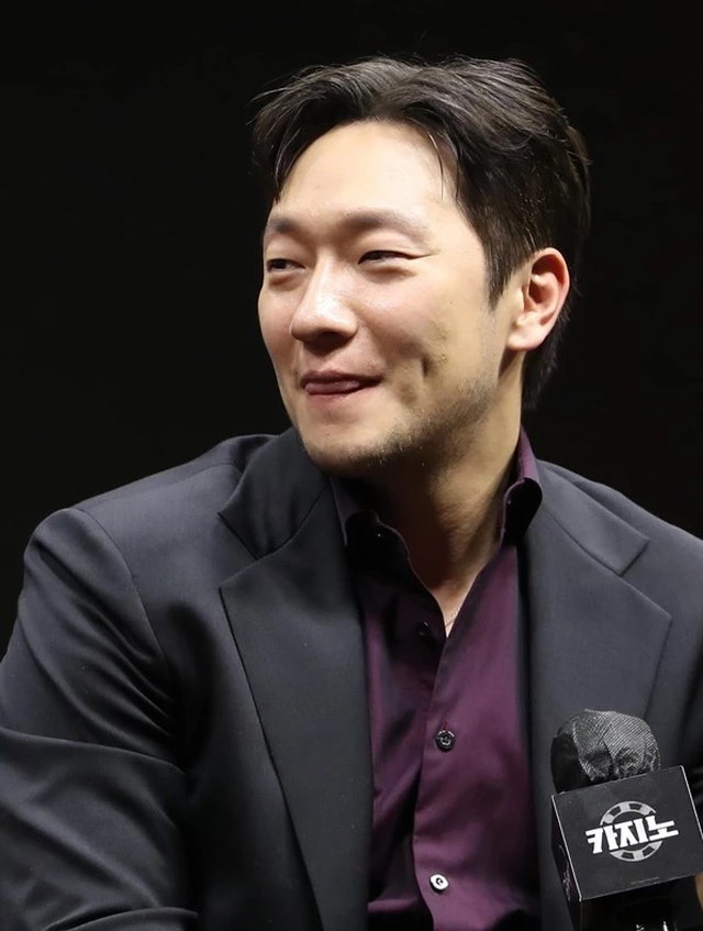 Xếp hạng thương hiệu diễn viên tháng 3, Song Joong Ki bị nhân vật này 'vượt mặt' - Ảnh 3.