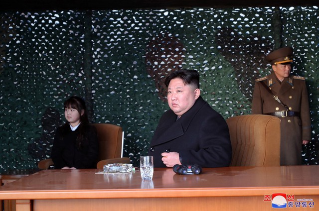 Triều Tiên quyết định triển khai các biện pháp răn đe chiến tranh - Ảnh 1.