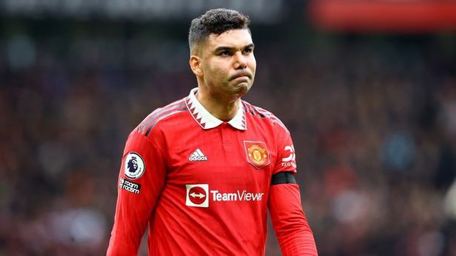 Vì sao MU không kháng án vụ Casemiro dù HLV Ten Hag phàn nàn về trọng tài?