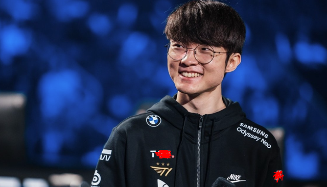 Rookie thỉnh cầu Faker một chuyện chỉ có ‘Quỷ Vương’ mới giúp được - Ảnh 2.