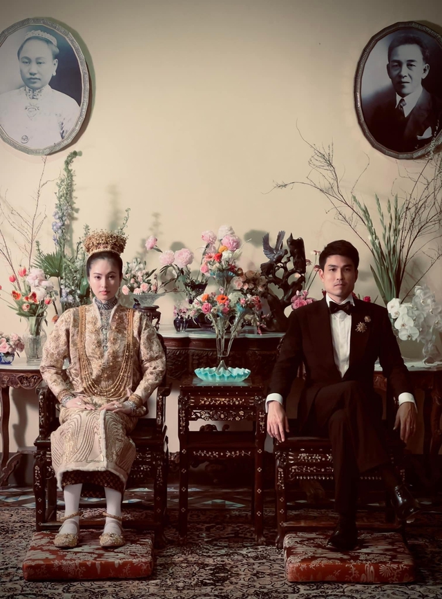 Bộ ảnh hôn lễ siêu hot của Nong Poy: Mỹ nhân chuyển giới quyền lực đeo 5 kg vàng từ đầu đến chân - Ảnh 1.