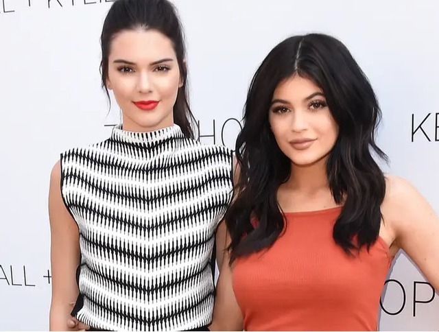 Kylie Jenner giới thiệu dòng mascara mới sau khi đã kiếm được 1 tỷ USD từ các sản phẩm về môi - Ảnh 6.