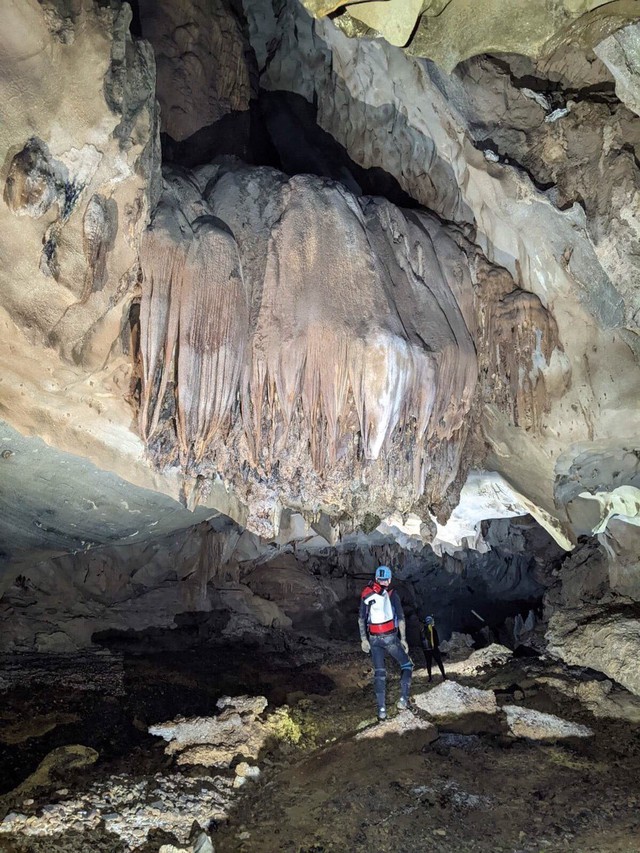 Du lịch Việt Nam: Phát hiện hơn 3 km hang động tuyệt đẹp, còn nguyên sơ ở Quảng Bình - Ảnh 8.